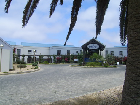 Pelican Bay Hotel